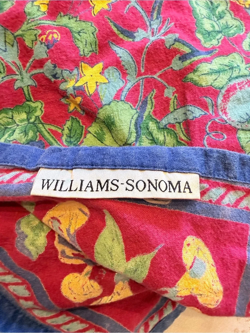 Vintage Williams-Sonoma Provence 68x84 tablecloth + 8 napkins Red w/green purple